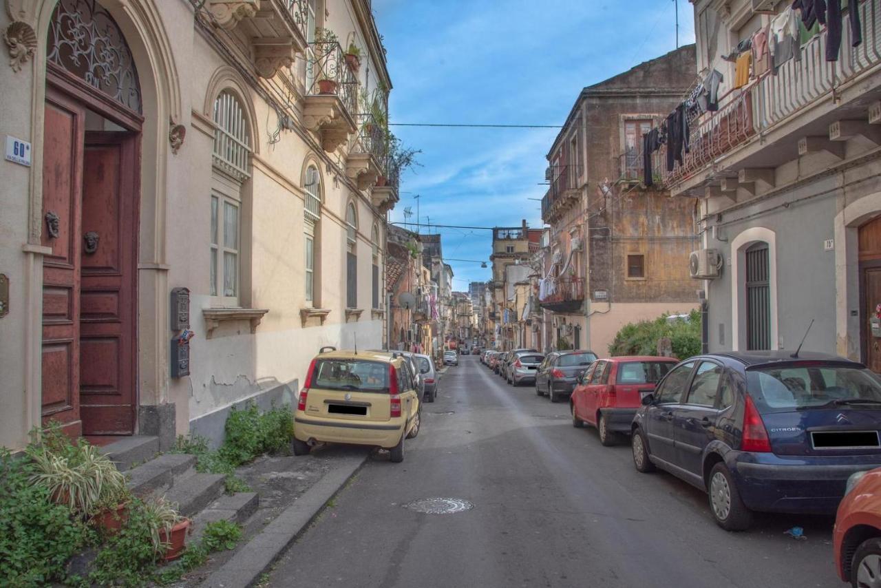 Cozy'S House Nel Cuore Della Citta كاتانيا المظهر الخارجي الصورة